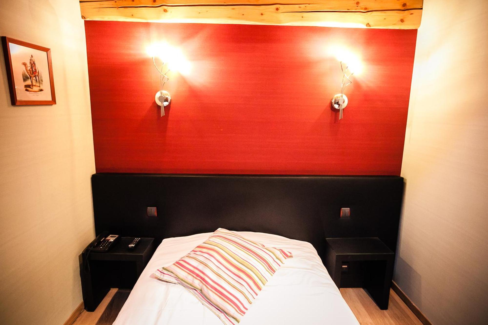 Les Ecuries De La Tour Hotel Mondonville Kamer foto