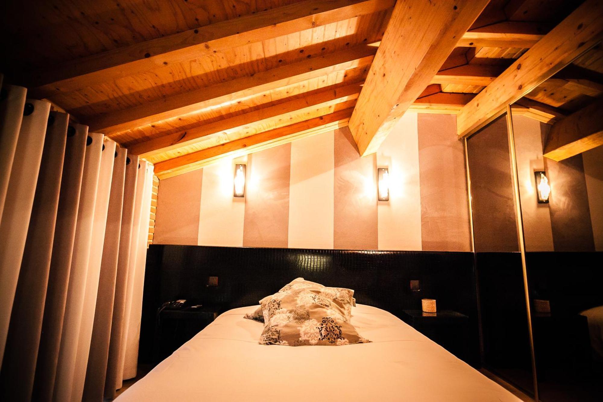 Les Ecuries De La Tour Hotel Mondonville Kamer foto